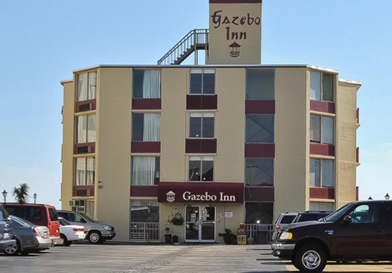 Gazebo Inn Oceanfront Myrtle Beach Exterior photo